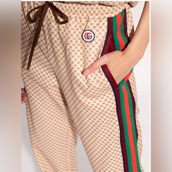 Gucci GG Supreme Joggers - Picture 3 of 9